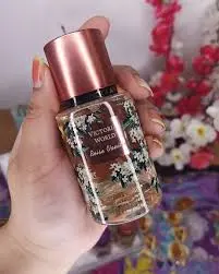 VICTORIA WORLD BOISE VANILLE BRUME PARFUMEE 88ML