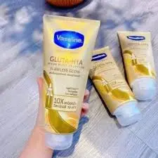 VASELINE HEALTHY BRIGHT GLUTA-HYA FLAWLESS GLOW 300ML