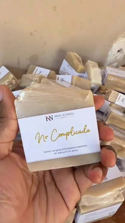 MAH N'DAOU NO COMPLICADA SAVON SURGRAS
