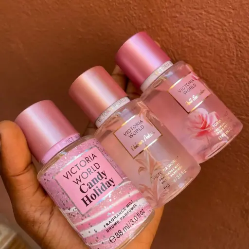 [6931638945941] VERLORNA WORLD CANDY HOLIDAY BRUME PARFUMEE 88ML 